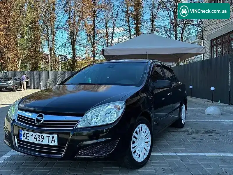 Opel Astra 2008, фото з оголошення 2 з 9, VIN W0L0AHL698G077132