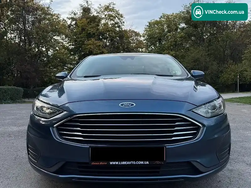 Ford Fusion 2018, фото з оголошення 2 з 20, VIN 3FA6P0LU3KR101322