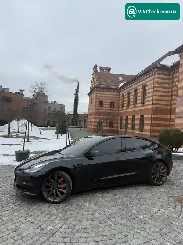 Tesla Model 3 2018, фото з оголошення 2 з 15, VIN 5YJ3E1EB7JF187626