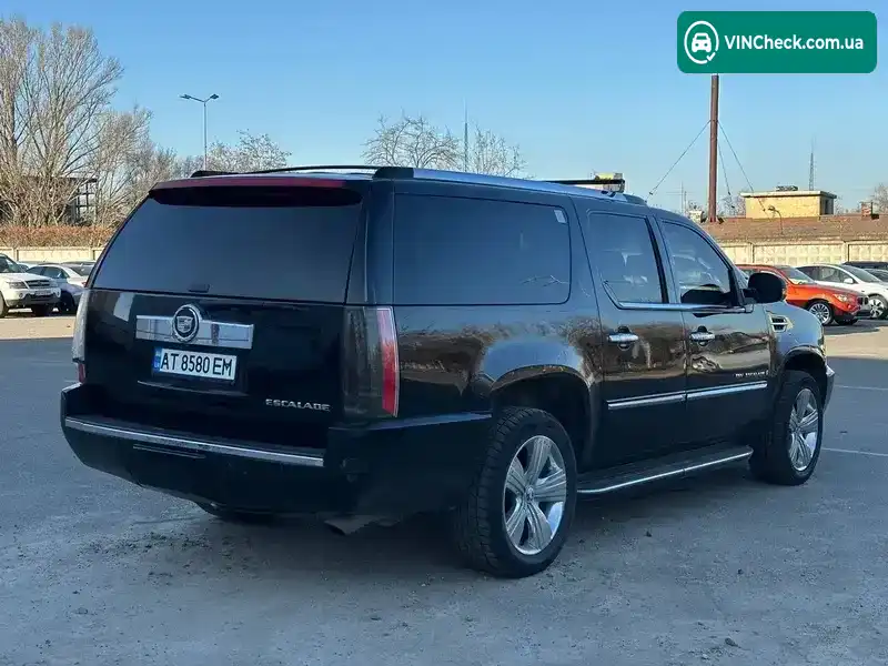 Cadillac Escalade 2007, фото з оголошення 2 з 9, VIN 1GYFK66828R103815