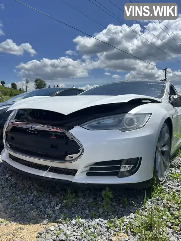 Tesla Model S 2013, фото з оголошення 2 з 13, VIN 5YJSA1DP6DFP06867