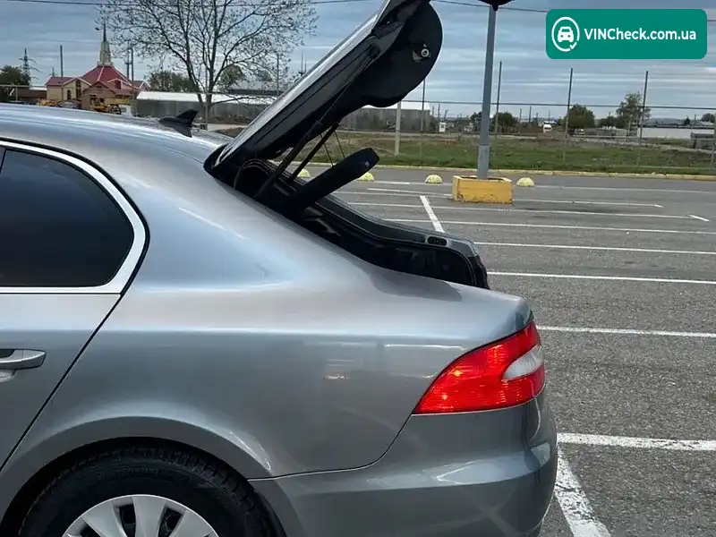 Skoda Superb 2011, фото з оголошення 2 з 20, VIN TMBAF73T1B9026042