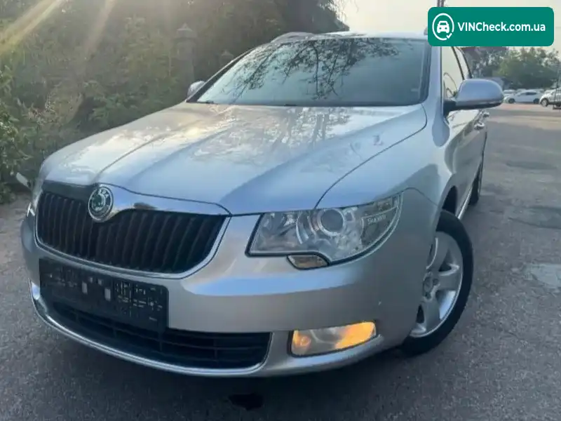 Skoda Superb 2011, фото з оголошення 1 з 13, VIN TMBJE73T0B9053557