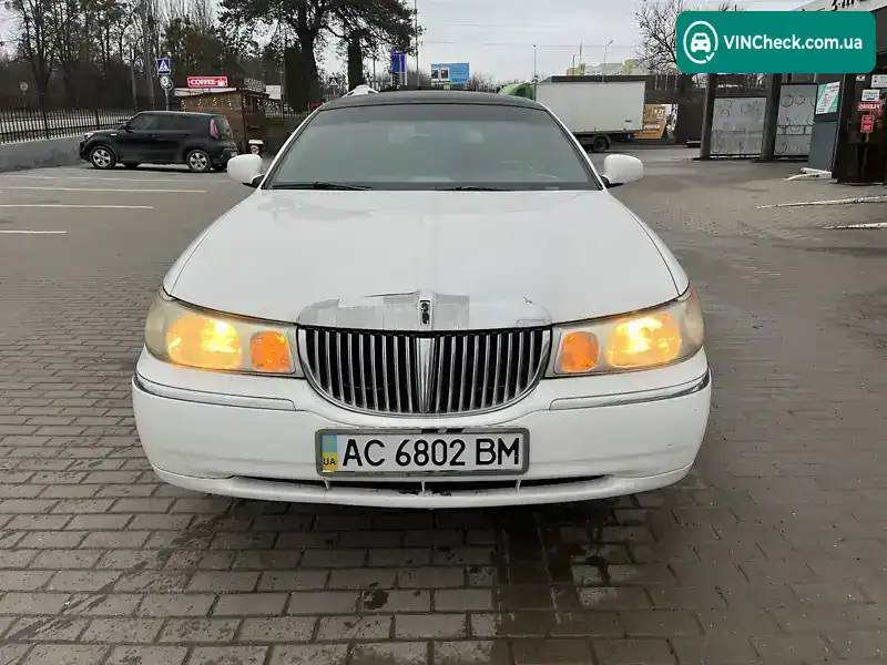 Lincoln Town Car 1999, фото з оголошення 1 з 20, VIN 1L1FM81W9XY681803
