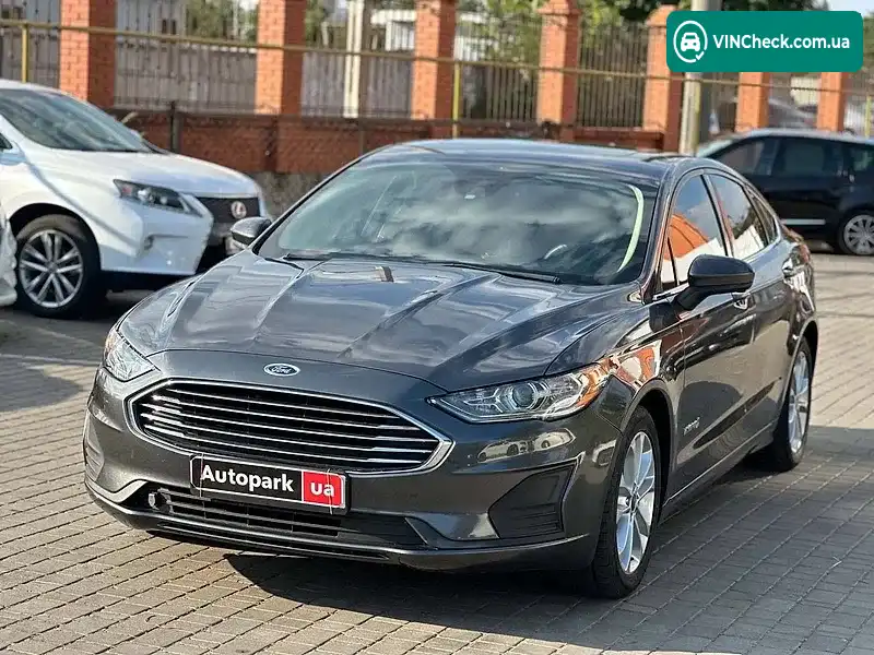 Ford Fusion 2018, фото з оголошення 1 з 20, VIN 3FA6P0LU2KR122646