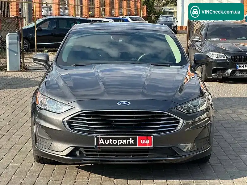 Ford Fusion 2018, фото з оголошення 2 з 20, VIN 3FA6P0LU2KR122646
