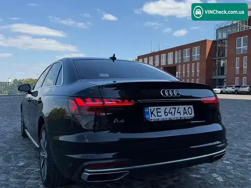 Audi A4 2019, фото з оголошення 2 з 20, VIN WAUGMAF4XLA038804