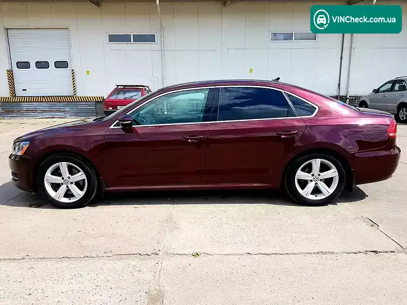 Volkswagen Passat 2012, фото з оголошення 1 з 20, VIN 1VWBP7A31CC085226
