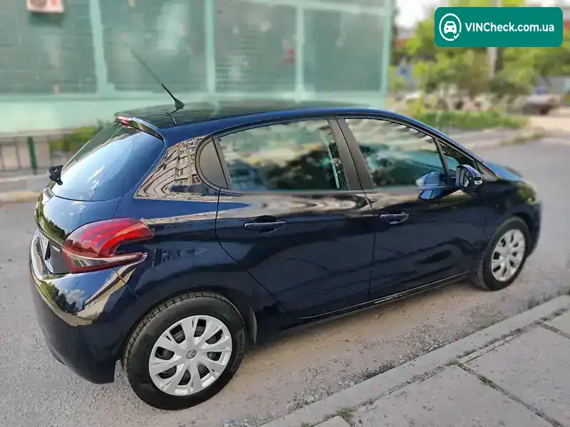 Peugeot 208 2017, фото з оголошення 2 з 8, VIN VF3CCHMZ0HT022175