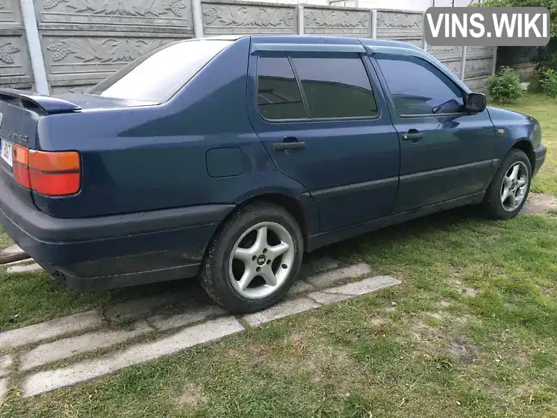 Volkswagen Vento 1992, фото з оголошення 1 з 7, VIN WVWZZZ1HZNW164191