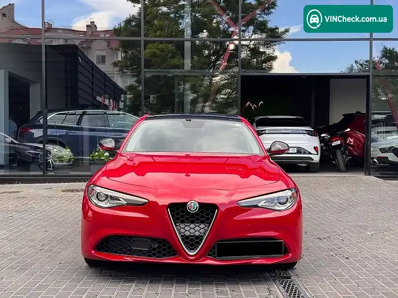 Alfa Romeo Giulia 2017, фото з оголошення 2 з 20, VIN ZARFAEBNXH7555219
