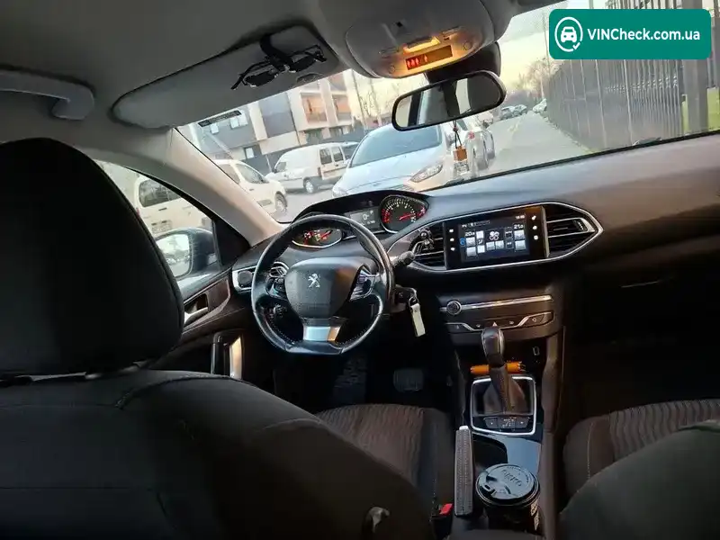 Peugeot 308 2015, фото з оголошення 2 з 13, VIN VF3LCBHZWFS280578