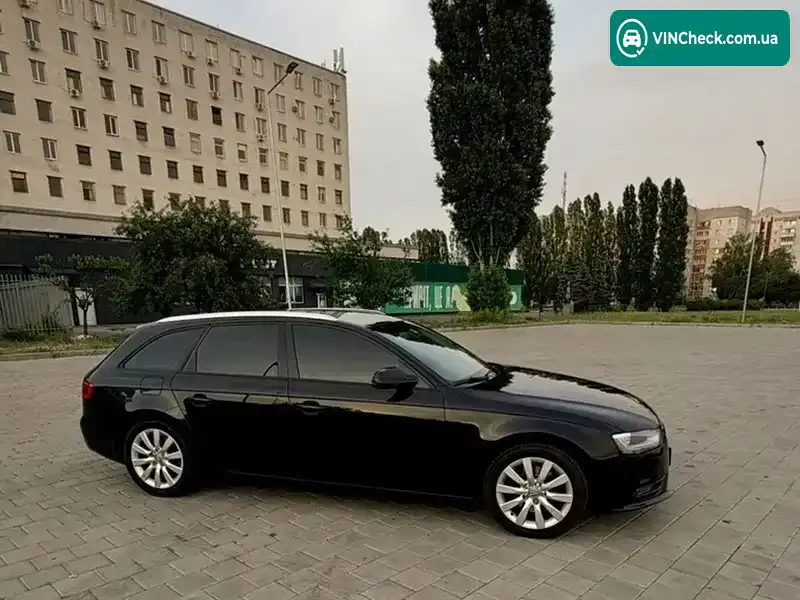 Audi A4 2012, фото з оголошення 1 з 17, VIN WAUZZZ8K9DA063229