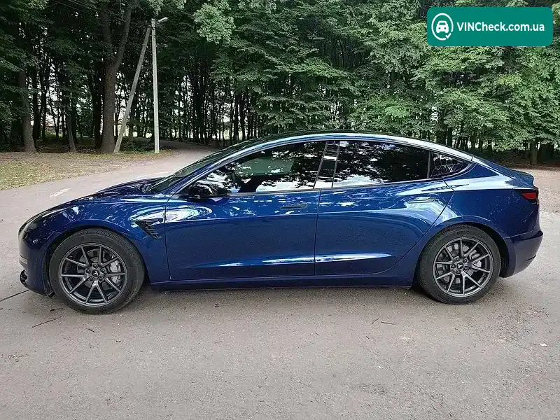 Tesla Model 3 2021, фото з оголошення 2 з 20, VIN 5YJ3E1EA4MF922736