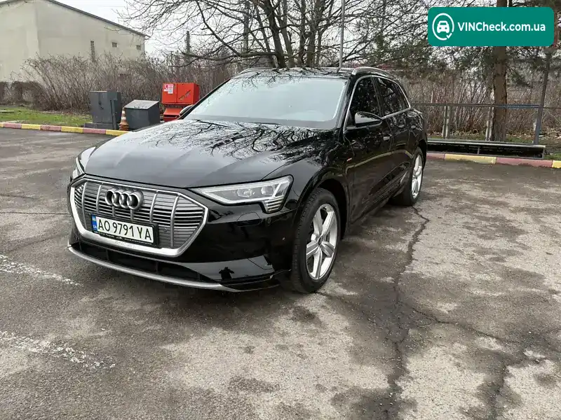 Audi e-tron 2020, фото з оголошення 2 з 21, VIN WAUZZZGE9LB014598