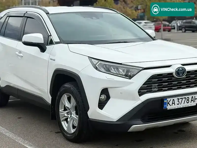 Toyota RAV4 2021, фото з оголошення 1 з 20, VIN JTMW23FV10D099204
