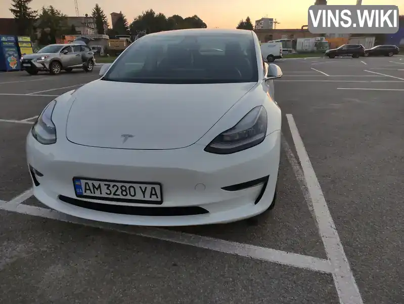 Tesla Model 3 2019, фото з оголошення 1 з 9, VIN 5YJ3E1EB0KF191518
