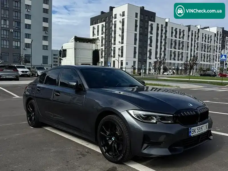 BMW 3 Series 2018, фото з оголошення 1 з 20, VIN WBA5R7C5XKAE82534