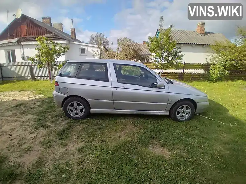 Alfa Romeo 145 2000, фото з оголошення 1 з 7, VIN ZAR93000002267259