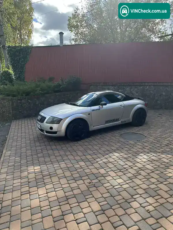 Audi TT 1998, фото з оголошення 1 з 20, VIN TRUZZZ8NZX1003887