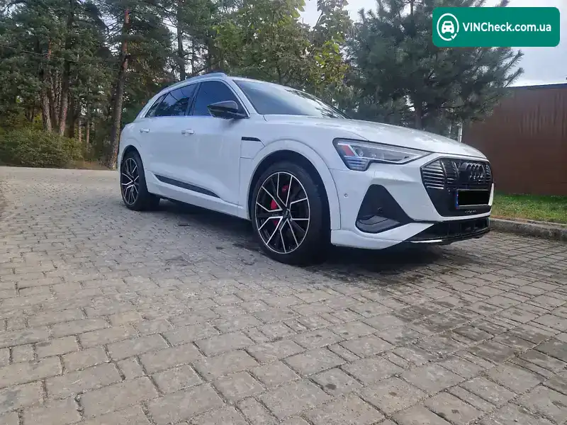 Audi e-tron 2019, фото з оголошення 1 з 12, VIN WA1VABGE2KB013527