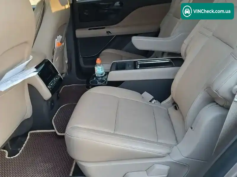 Lincoln Aviator 2019, фото з оголошення 2 з 9, VIN 5LM5J7XC8LGL08744