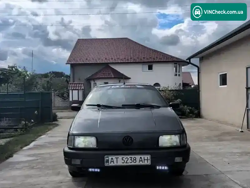 Volkswagen Passat 1989, фото з оголошення 1 з 12, VIN WVWZZZ31ZKB108236
