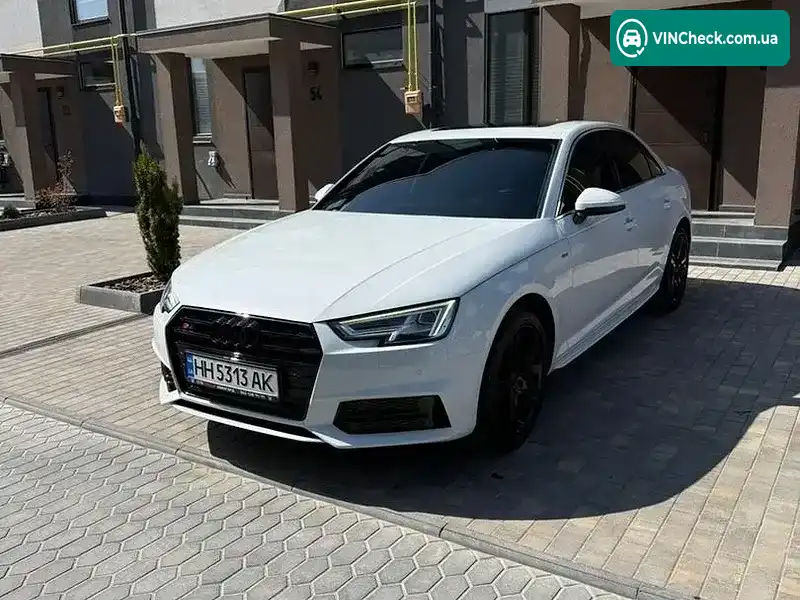 Audi A4 2017, фото з оголошення 2 з 20, VIN WAULMAF4XJN002003