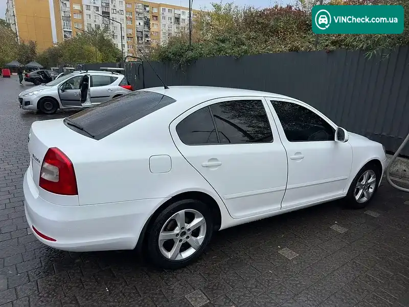 Skoda Octavia 2010, фото з оголошення 1 з 20, VIN TMBCS61Z5B2035258