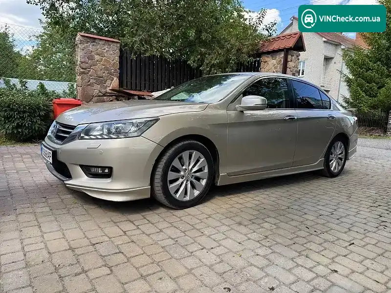 Honda Accord 2013, фото з оголошення 1 з 15, VIN 1HGCR2680EA700629