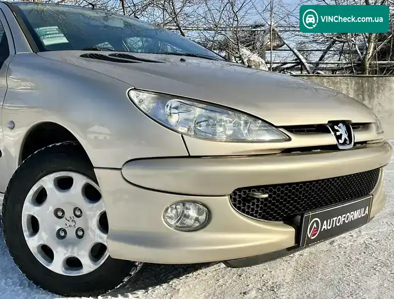 Peugeot 206 2008, фото з оголошення 2 з 21, VIN VF32BKFWA72799699