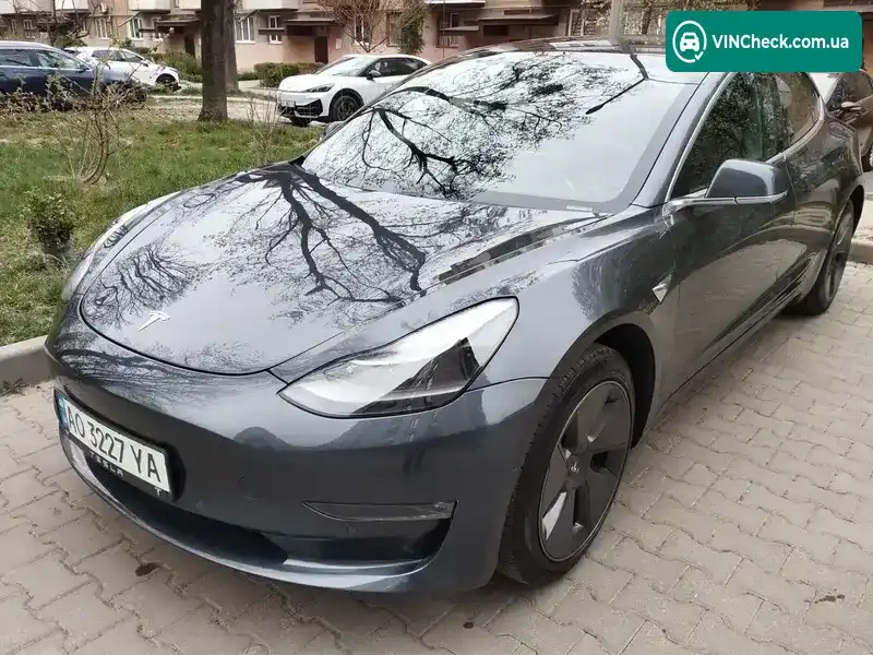 Tesla Model 3 2019, фото з оголошення 2 з 17, VIN 5YJ3E1EA9KF190178