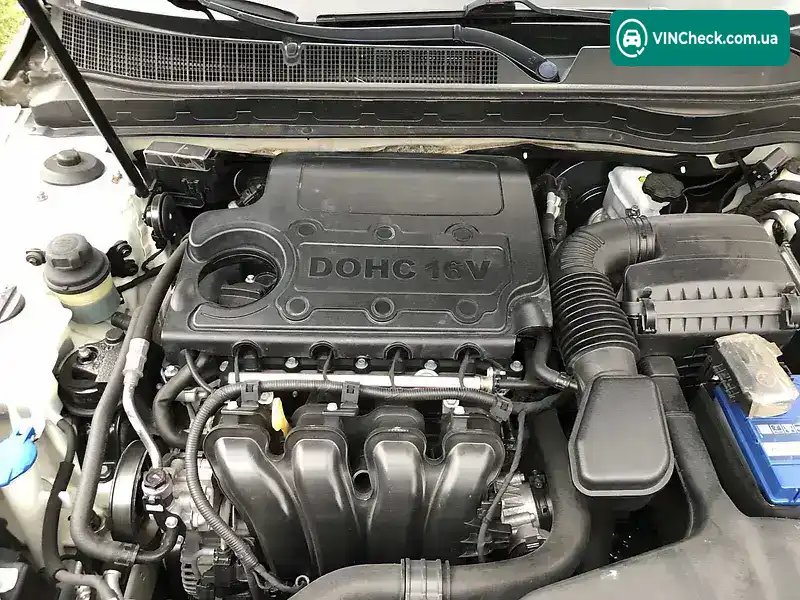 Kia Optima 2011, фото з оголошення, VIN KNAGN411BB5033053