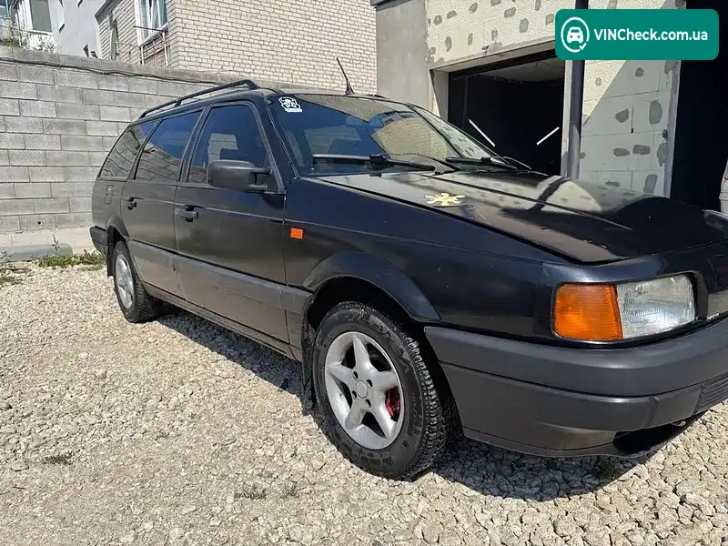 Volkswagen Passat 1989, фото з оголошення 1 з 8, VIN WVWZZZ31ZKE247559