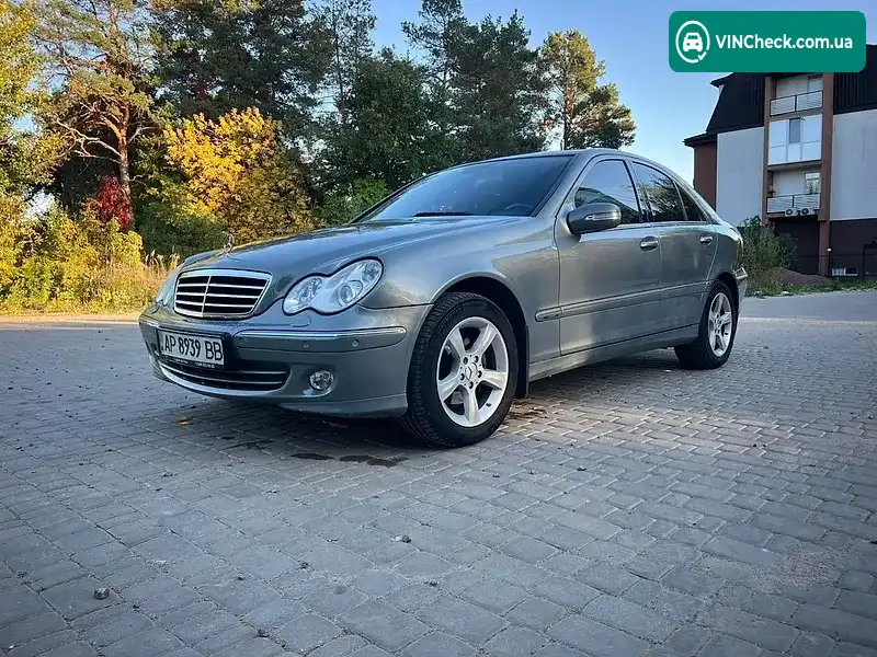 Mercedes-Benz C-Class 2005, фото з оголошення 2 з 20, VIN WDB2030421A763536
