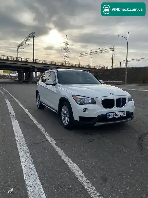 BMW X1 2013, фото з оголошення 1 з 21, VIN WBAVL1C58EVY16262