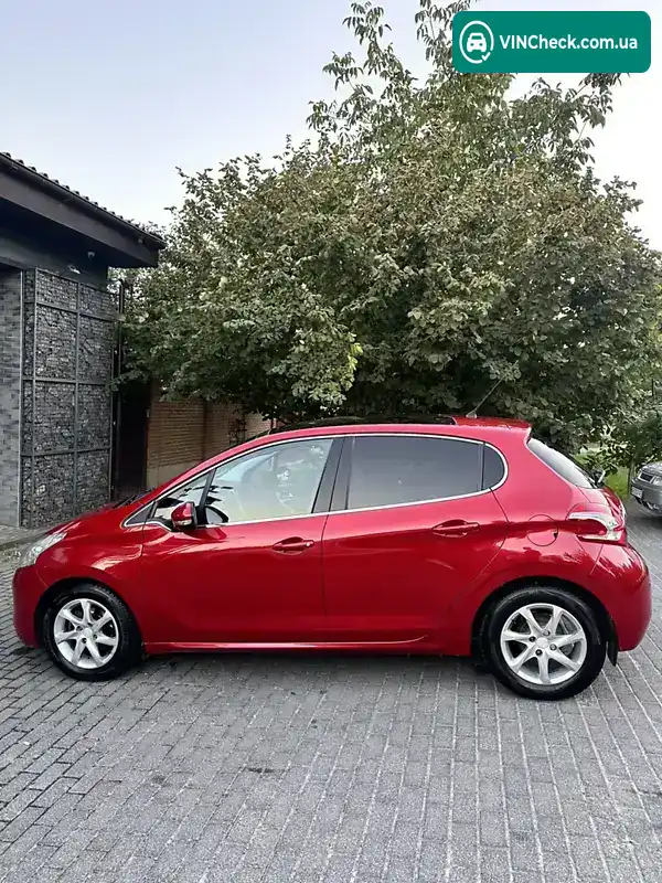 Peugeot 208 2013, фото з оголошення 2 з 20, VIN VF3CCHMZ0DT079733