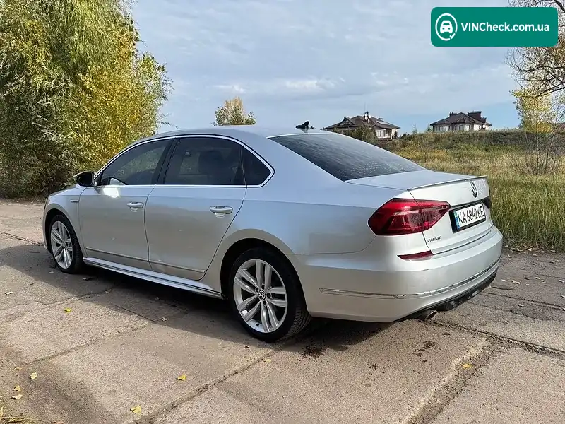 Volkswagen Passat 2017, фото з оголошення 2 з 20, VIN 1VWDT7A39HC060652