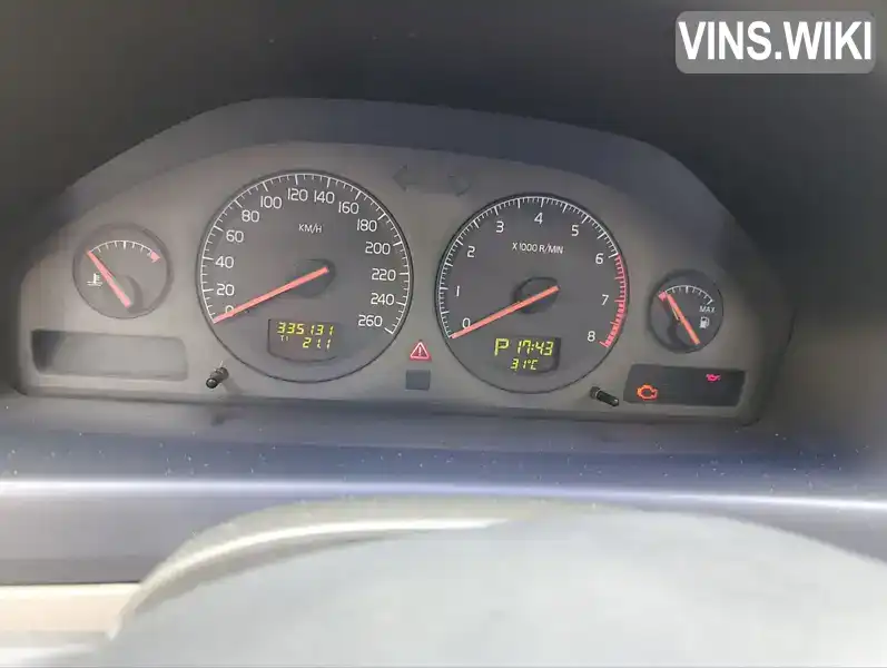 Volvo V70 2001, фото з оголошення 2 з 8, VIN YV1SW65P912083682