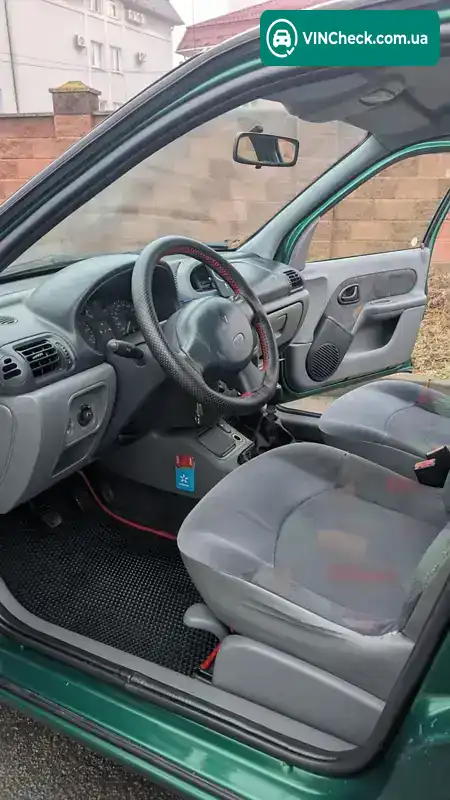 Renault Clio 2000, фото з оголошення 1 з 21, VIN VF1BB0A0F22606948