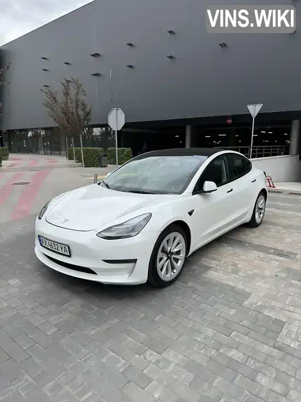 Tesla Model 3 2023, фото з оголошення 2 з 17, VIN 5YJ3E1EAXPF580441