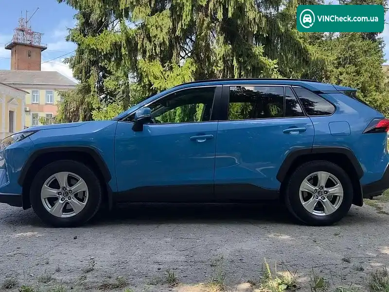 Toyota RAV4 2019, фото з оголошення 2 з 14, VIN JTMR43FV90J001836