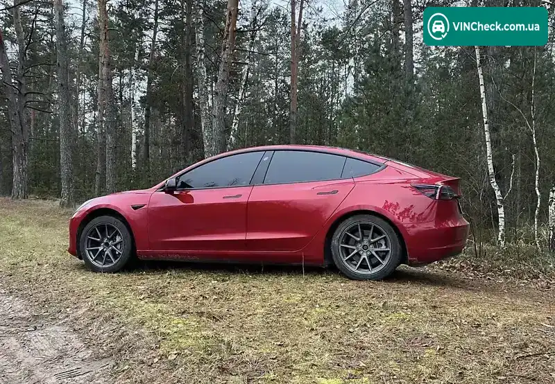 Tesla Model 3 2023, фото з оголошення 2 з 21, VIN 5YJ3E1EA8PF571897