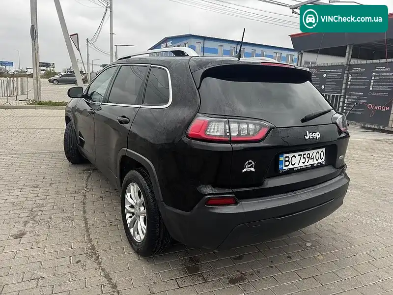 Jeep Cherokee 2018, фото з оголошення 2 з 20, VIN 1C4PJLCB2KD285211