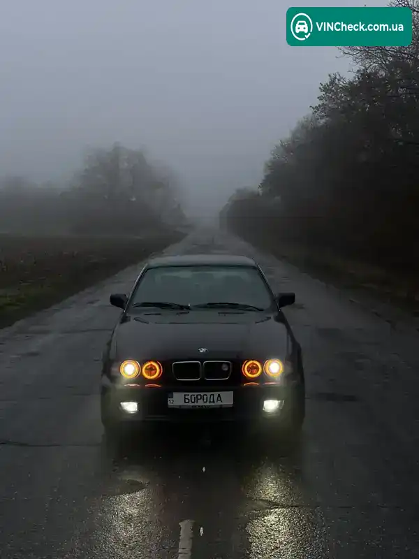 BMW 5 Series 1988, фото з оголошення 2 з 12, VIN WBAHB110203602511