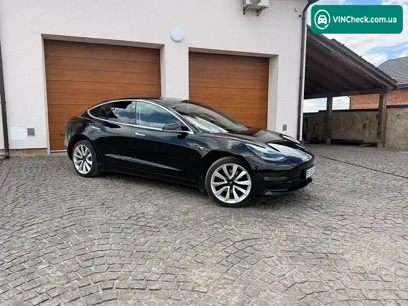 Tesla Model 3 2019, фото з оголошення 2 з 21, VIN 5YJ3E7EB9KF232943