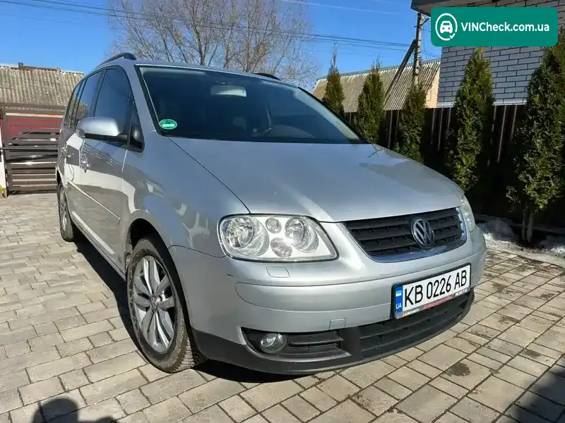 Volkswagen Touran 2006, фото з оголошення 1 з 17, VIN WVGZZZ1TZ6W236671