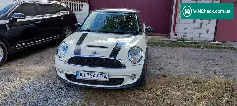 MINI Hatch 2011, фото з оголошення 2 з 20, VIN WMWSV3C57CTY16917