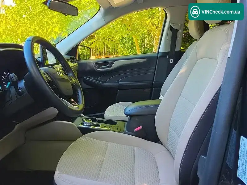Ford Escape 2022, фото з оголошення 1 з 9, VIN 1FMCU9G6XNUA07971