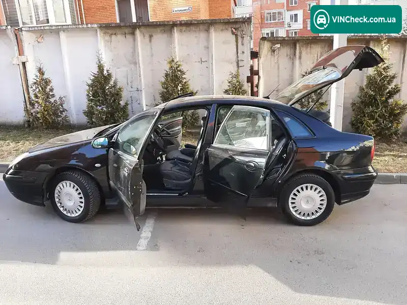 Citroen C5 2002, фото з оголошення 1 з 17, VIN VF7DCRFNF76368560